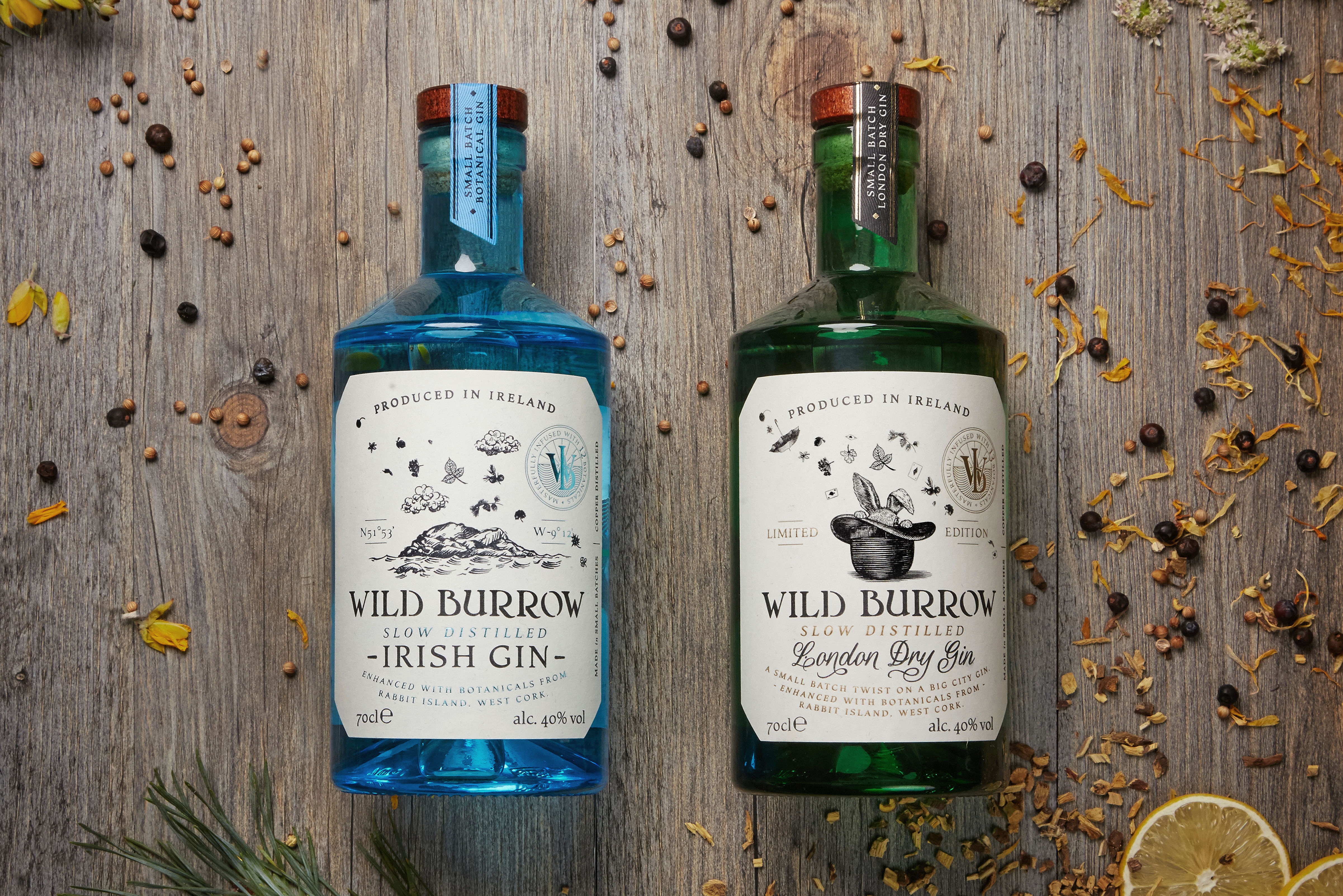 Irish gin. Wild Burrow Gin. Джин Cork. Джин Rabbit. Джин алкоголь с кроликом на этикетке.